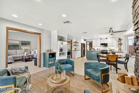 Living - 4346 E Carol Ann Ln, Phoenix, AZ 85032 photo 6 of 9
