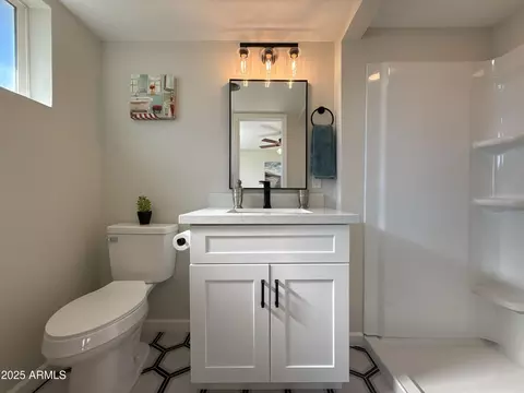 Bath - 1714 E Dana Ave, Mesa, AZ 85204 photo 1 of 5