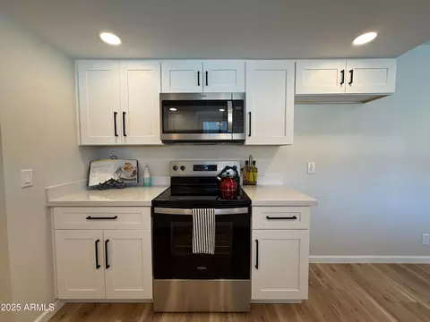 Kitchen - 1714 E Dana Ave, Mesa, AZ 85204 photo 4 of 4