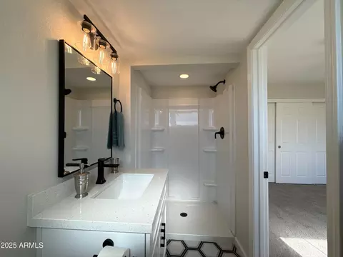 Bath - 1714 E Dana Ave, Mesa, AZ 85204 photo 2 of 5