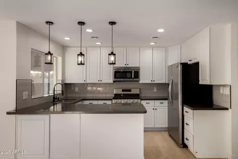 3401 E Altadena Ave, Phoenix, AZ 85028 photo 4