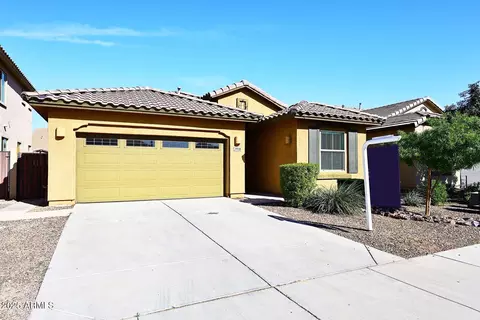 Exterior - 3918 E Narrowleaf Dr, Gilbert, AZ 85298 photo 6 of 8