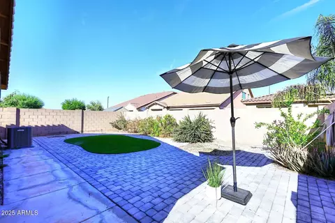 Exterior - 3918 E Narrowleaf Dr, Gilbert, AZ 85298 photo 2 of 8
