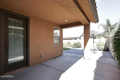 Exterior - 3918 E Narrowleaf Dr, Gilbert, AZ 85298 photo 4 of 8