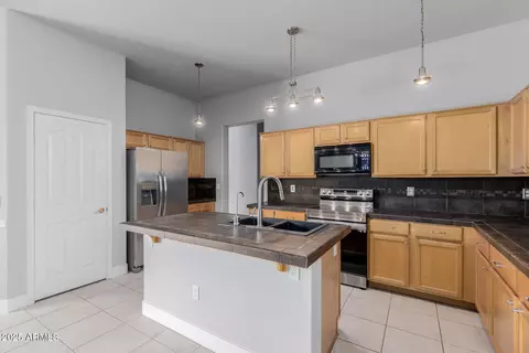 Kitchen - 7829 E Plata Ave, Mesa, AZ 85212 photo 2 of 4