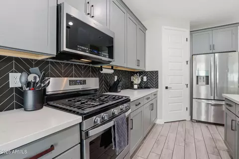 Kitchen - 9852 E Acceleration Dr, Mesa, AZ 85212 photo 2 of 5