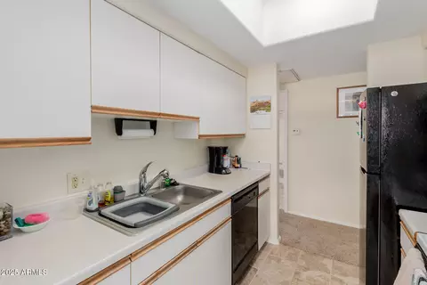 Kitchen - 3434 E Baseline Rd #246, Phoenix, AZ 85042 photo 2 of 3