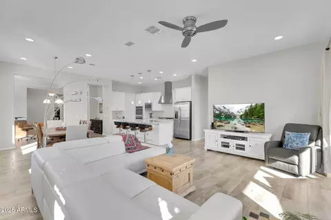 3155 E Austin Dr, Gilbert, AZ 85296 photo 9