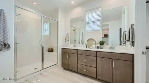 Bath - 10129 E Ulysses Ave, Mesa, AZ 85212 photo 1 of 1