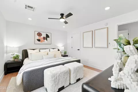 Bedroom - 8829 N 17th Ave, Phoenix, AZ 85021 photo 2 of 3
