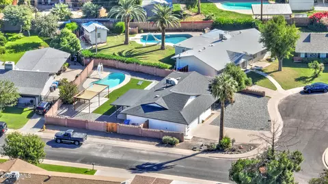 View/Area - 8829 N 17th Ave, Phoenix, AZ 85021 photo 1 of 4