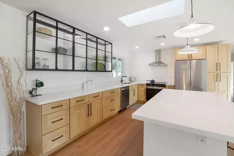 Kitchen - 8829 N 17th Ave, Phoenix, AZ 85021 photo 2 of 3
