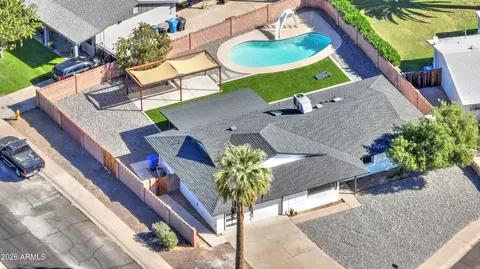 View/Area - 8829 N 17th Ave, Phoenix, AZ 85021 photo 2 of 4