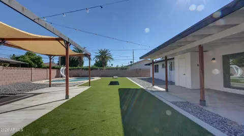 Exterior - 8829 N 17th Ave, Phoenix, AZ 85021 photo 3 of 9
