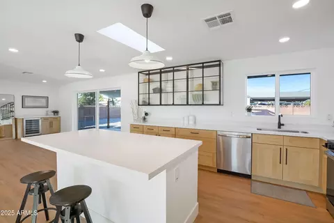Kitchen - 8829 N 17th Ave, Phoenix, AZ 85021 photo 1 of 3