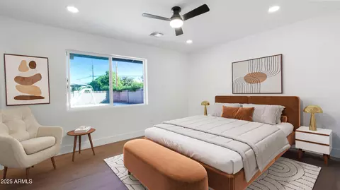 Bedroom - 8829 N 17th Ave, Phoenix, AZ 85021 photo 2 of 2