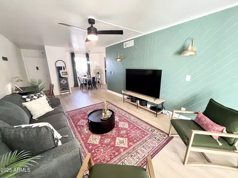 7625 E Camelback Rd #B240, Scottsdale, AZ 85251