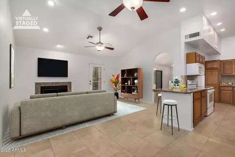 15230 S 36 Pl, Phoenix, AZ 85044 photo 11