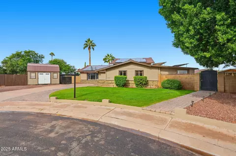3134 W Crocus Dr, Phoenix, AZ 85053 photo 2