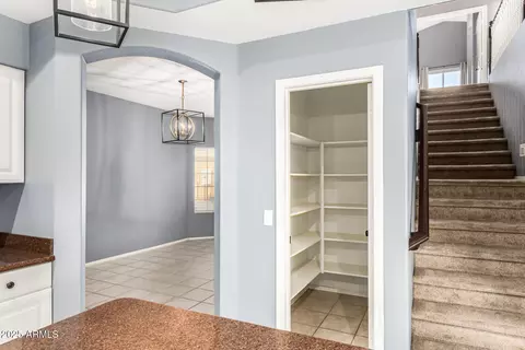 Entry Way - 4331 E Prickly Pear Trl, Phoenix, AZ 85050 photo 4 of 7