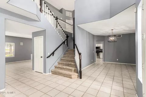 Entry Way - 4331 E Prickly Pear Trl, Phoenix, AZ 85050 photo 3 of 7