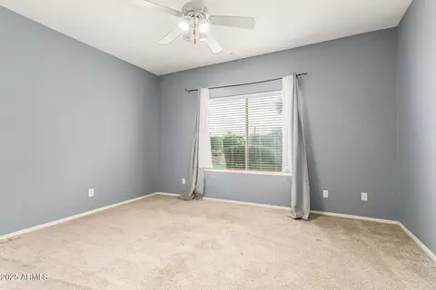 Bedroom - 4331 E Prickly Pear Trl, Phoenix, AZ 85050 photo 1 of 3
