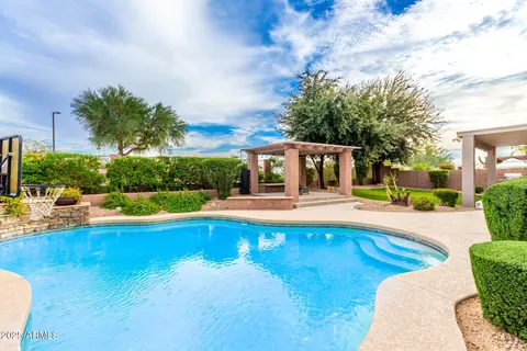 Exterior - 4331 E Prickly Pear Trl, Phoenix, AZ 85050 photo 10 of 10