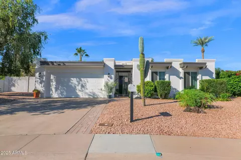 501 E Calavar Rd, Phoenix, AZ 85022