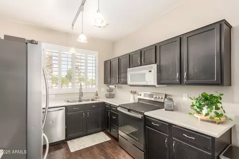 Kitchen - 3545 E Thunderheart Trl, Gilbert, AZ 85297 photo 1 of 3