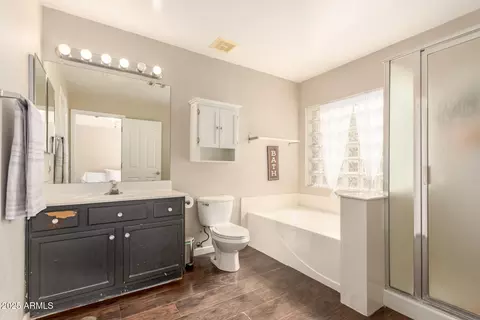 Bath - 3545 E Thunderheart Trl, Gilbert, AZ 85297 photo 1 of 2
