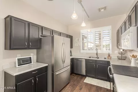 Kitchen - 3545 E Thunderheart Trl, Gilbert, AZ 85297 photo 3 of 3