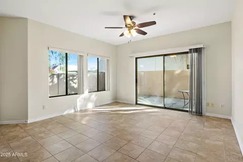 1406 W Emerald Ave #113, Mesa, AZ 85202