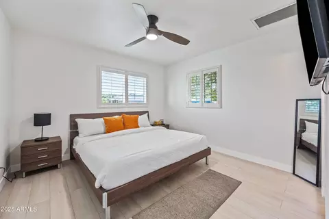 Bedroom - 2452 Elm St, Phoenix, AZ 85016 photo 1 of 3