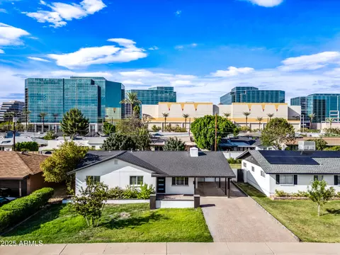 View/Area - 2452 Elm St, Phoenix, AZ 85016 photo 3 of 7