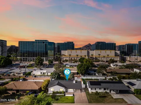 View/Area - 2452 Elm St, Phoenix, AZ 85016 photo 6 of 7