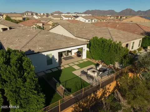 Exterior - 6525 E Libby St, Phoenix, AZ 85054 photo 5 of 6