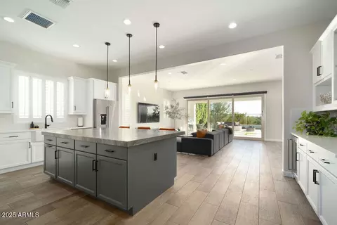 Kitchen - 6525 E Libby St, Phoenix, AZ 85054 photo 1 of 4