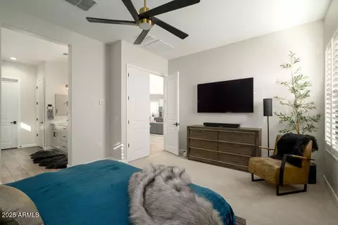 Bedroom - 6525 E Libby St, Phoenix, AZ 85054 photo 2 of 5