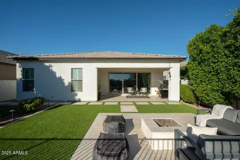 Exterior - 6525 E Libby St, Phoenix, AZ 85054 photo 4 of 6