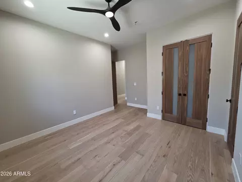 Bedroom - 4332 E Vermont Ave, Phoenix, AZ 85018 photo 9 of 10