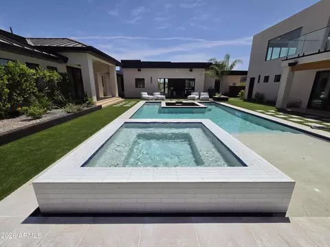 Exterior - 4332 E Vermont Ave, Phoenix, AZ 85018 photo 11 of 14