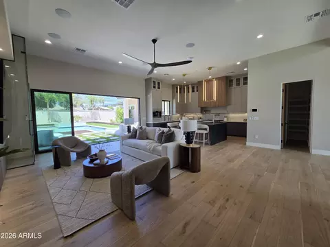 Living - 4332 E Vermont Ave, Phoenix, AZ 85018 photo 1 of 6