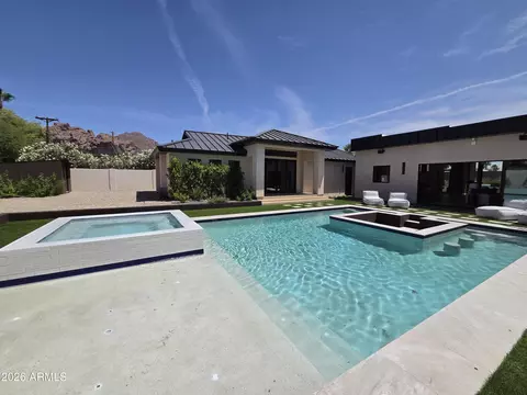 Exterior - 4332 E Vermont Ave, Phoenix, AZ 85018 photo 12 of 14