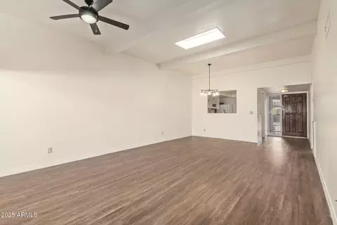 Living - 1274 E Avenida Hermosa --, Phoenix, AZ 85014 photo 6 of 9