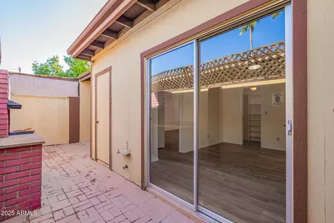 Exterior - 1274 E Avenida Hermosa --, Phoenix, AZ 85014 photo 4 of 7