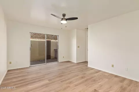 Living - 1274 E Avenida Hermosa --, Phoenix, AZ 85014 photo 8 of 9