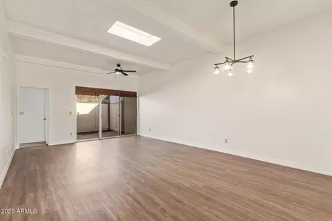 Living - 1274 E Avenida Hermosa --, Phoenix, AZ 85014 photo 5 of 9