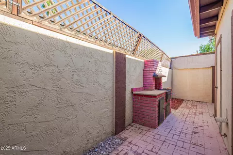 Exterior - 1274 E Avenida Hermosa --, Phoenix, AZ 85014 photo 5 of 7
