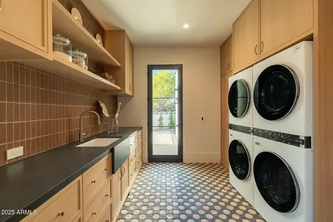 Other - 4729 E Arcadia Ln, Phoenix, AZ 85018 photo 9 of 17