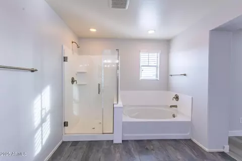 Bath - 3312 E Russell St, Mesa, AZ 85213 photo 2 of 4